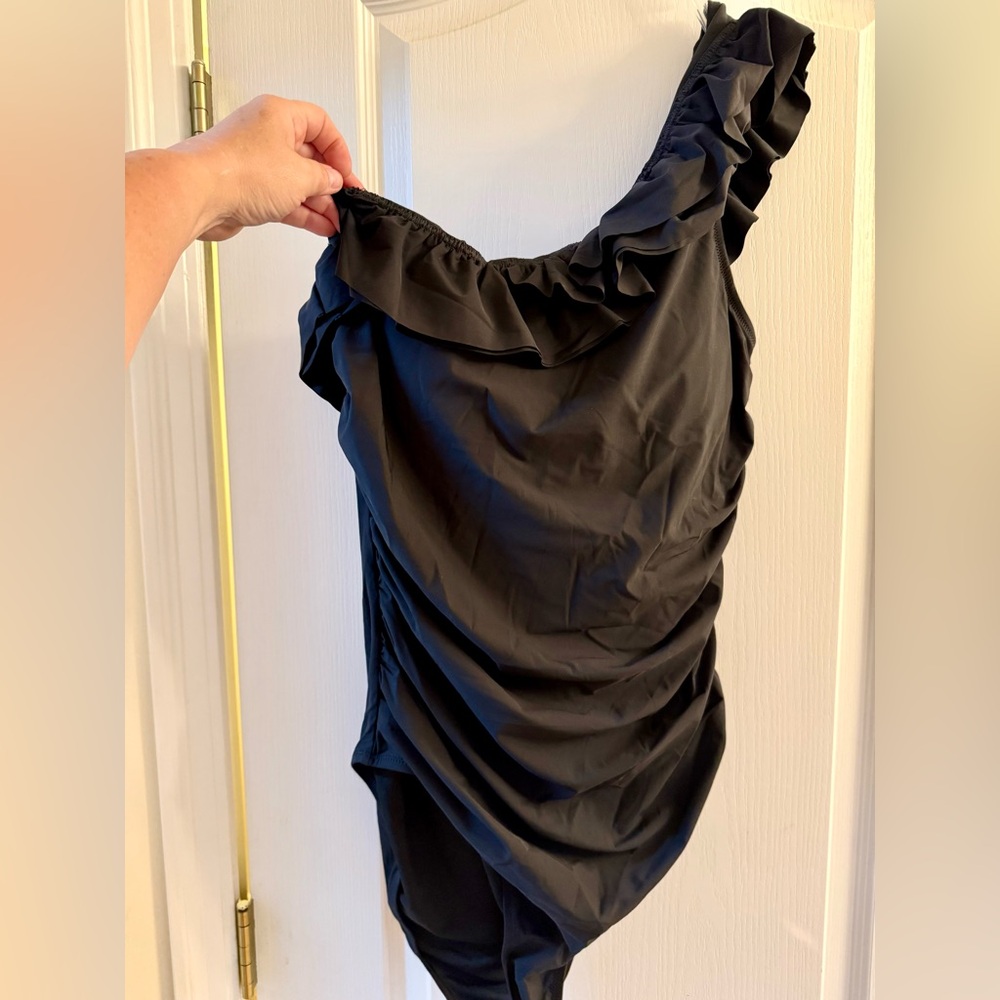 NWT JCREW one piece swimsuit sz 16. One shoulder ruffle detail. Black